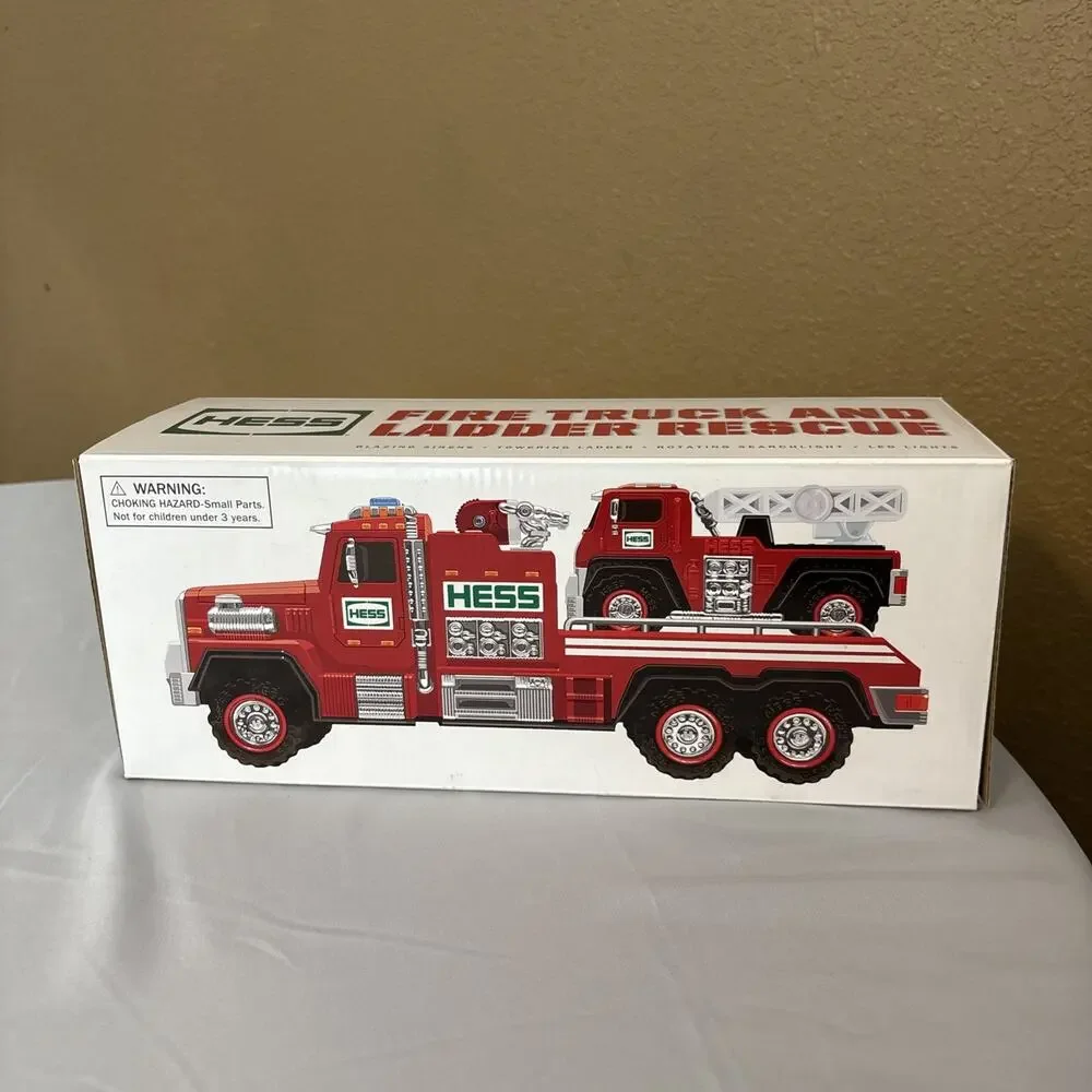 Hess 2015 Fire Truck and Ladder Rescue Collectable Brand New